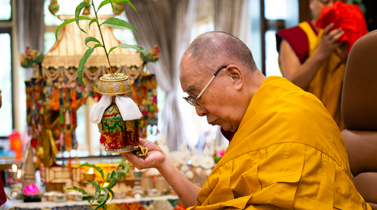 His Holiness The Dalai Lama Bestows Avalokiteshvara Empowerment Says