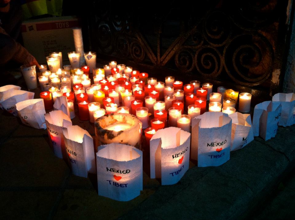 candles_wth_message_Mexico_love-China