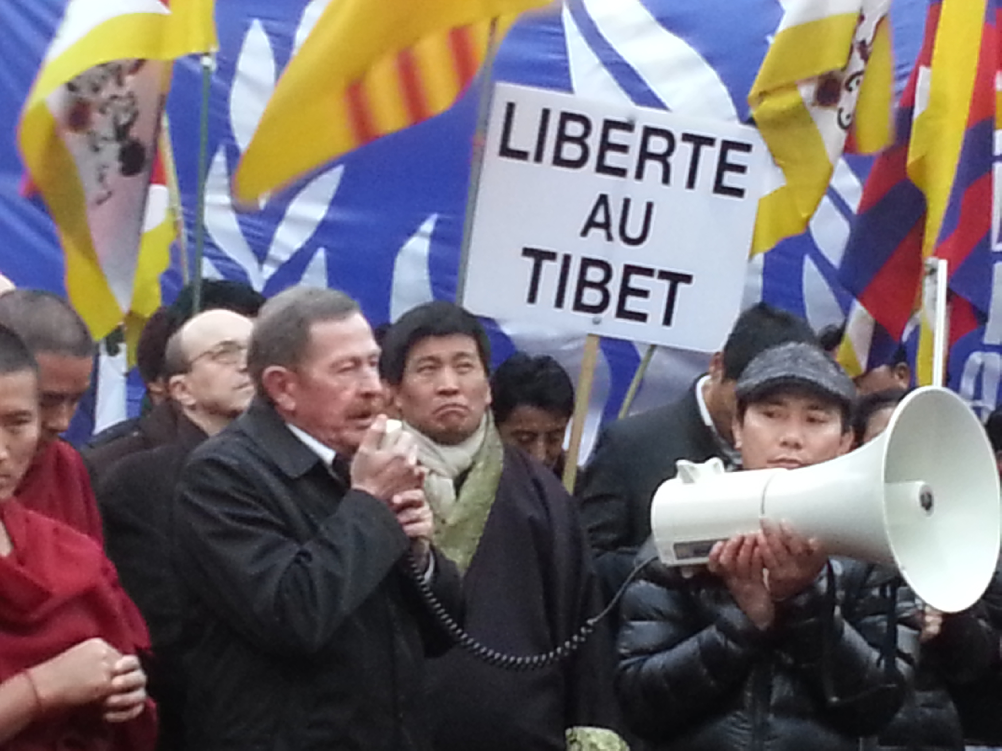 Senator Humbert addressing the rally in Paris, France, on 10 December 2012/Photo/Office of Tibet