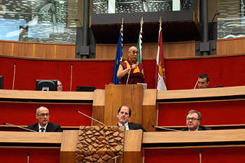 His Holiness the Dalai Lama speaking at the Provincial Council Chamber in Trento, Italy, on April 11, 2013. Photo/Jeremy Russell/OHHDL