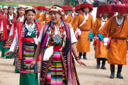 Students performing a Tibetan cultural dance from south-western Tibet at the ceremony.