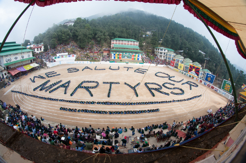 School children putting on a callisthenic display at the inaugural ceremony.