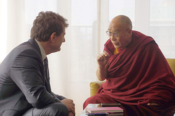David Rose interviewing His Holiness the Dalai Lama for Vanity Fair in Washington DC on February 19, 2014. Photo/Jeremy Russell/OHHDL
