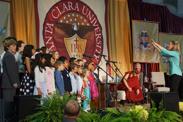 Local children perform for His Holiness the Dalai Lama before his talk at Santa Clara University in Santa Clara, California on February 24, 2014. Photo/Jeremy Russell/OHHDL