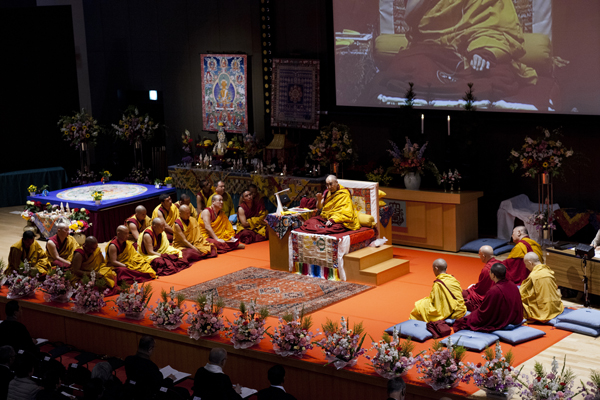 His Holiness the Dalai Lama giving a teaching at Koyasan University in Koyasan, Japan, on 13 April 2014/Photo/Office of Tibet