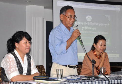 Secretary Ngodup Tsering speaking to class 12 graduate students, 01 May 2014. DIIR Photo/ Tenzin Phende