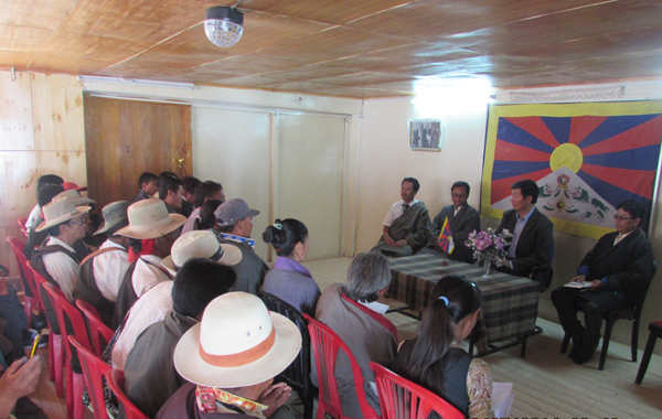 Sikyong meeting with local Tibetan leaders of various organizations in Ladakh