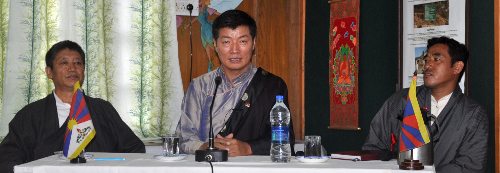 Sikyong Dr.Lobsang Sangay flanked by Kalon Ngoup Drongchung (left) and Tibetan settlement officer Sonam Dorjee at Mcleod Ganj on 8 September 2014.