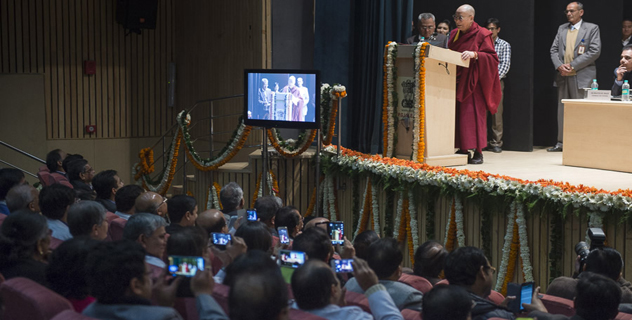 His Holiness the Dalai Lama speaking at Dr. Ram Manohar Lohia Hospital in New Delhi, India on January 20, 2015. Photo/Tenzin Choejor/OHHDL