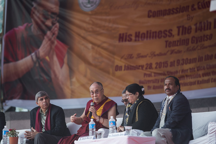 His Holiness the Dalai Lama answering questions from the audience during his talk at Kalindi College for Women in New Delhi, India on January 28, 2015. Photo/Tenzin Choejor/OHHDL