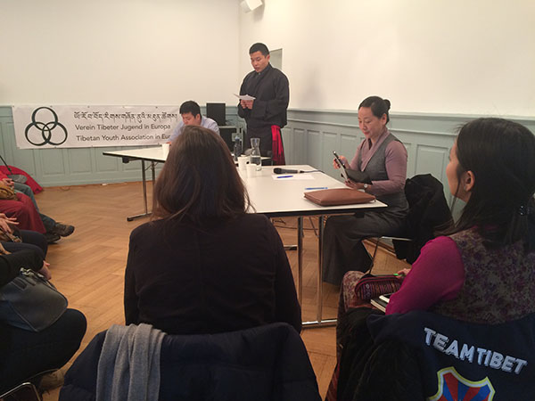 DIIR Kalon giving a talk on