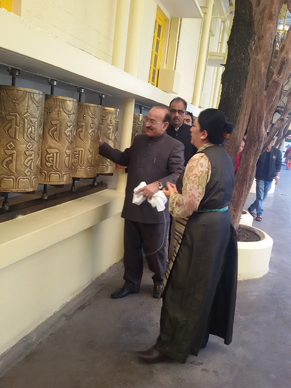 The minister accompanied by Home Kalon Dolma Gyari at Tsuglagkhang, the temple of His Holiness the Dalai Lama.