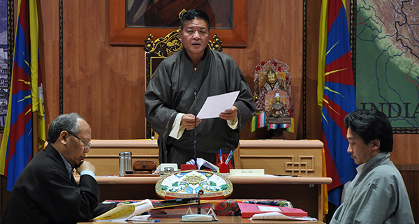 Mr. Penpa Tsering, Speaker of the Tibetan Parliament-in-Exile, delivering his concluding remarks of the 9th session, 28 March 2015.