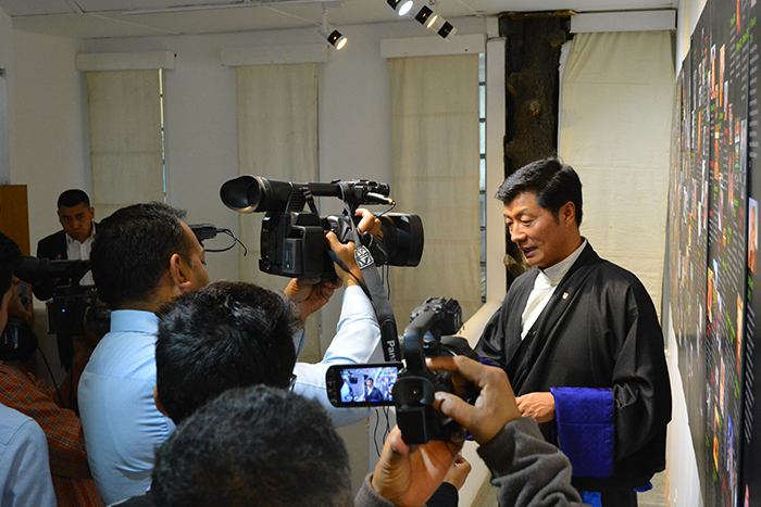 Sikyong Dr. Lobsang Sangay speaking to reporters on 30 April 2015.