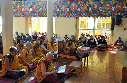 Kasur Kirti Rinpoche at the prayer service for Tibetan self-immolater Yeshi Khando and Ney Kyab, 22 April 2015.