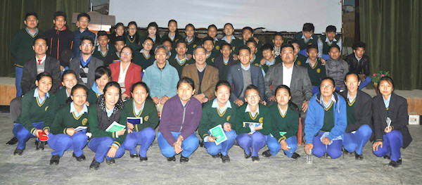 TED team and school authorities with the first batch of Student entrepreneurial club members.