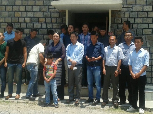 Home Kalon Dolma Gyari with the group.