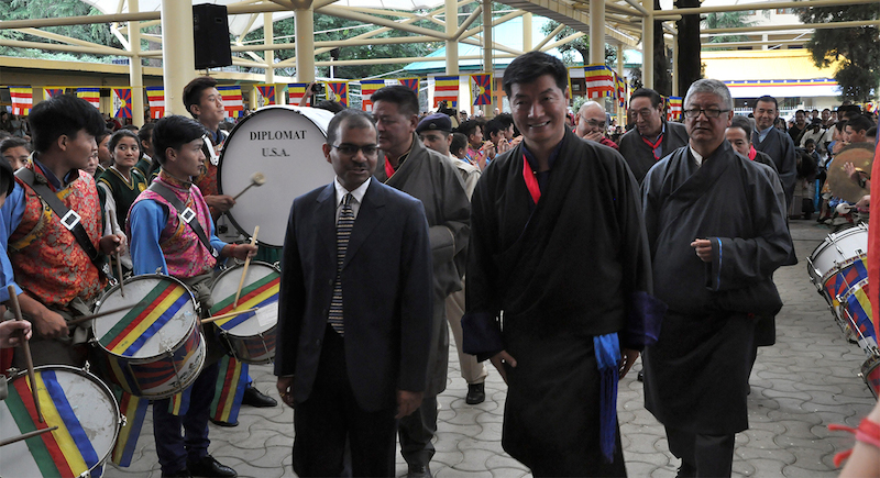The arrival of the Guest of Honour, Shri Pushpinder rajput, Divisional Commissioner of Kangra along with Sikyohng Dr. Lobsang Sangay, Speaker Penpa Tsering, Chief Justice Commisioner Mr. Kargyu Dhondup, at the official 80th birthday of His Holiness the Dalai Lama at Tsuglakhang, 6 July 2015.
