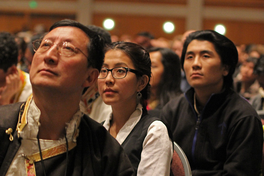 Members of the audience listening to His Holiness the Dalai Lama speaking at the onvention Center in Minneapolis, Minnesota, USA on February 21, 2016. Photo/Tenzin Phuntsok