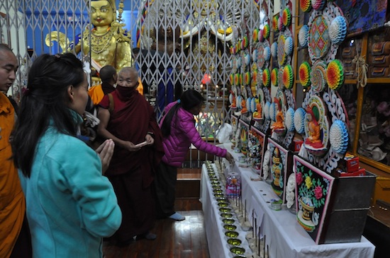 Devotees at Tsuglakhang on Chotrul Duechen, 22 February 2016.