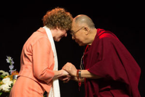 His Holiness the Dalai Lama thanking Congresswoman Susan Brooks for her introduction at the start of his talk in Indianapolis on June 25, 2016. Photo/Denis Kelly