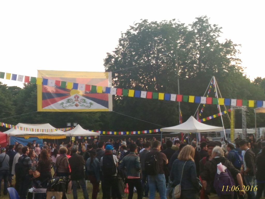Festival in progress.