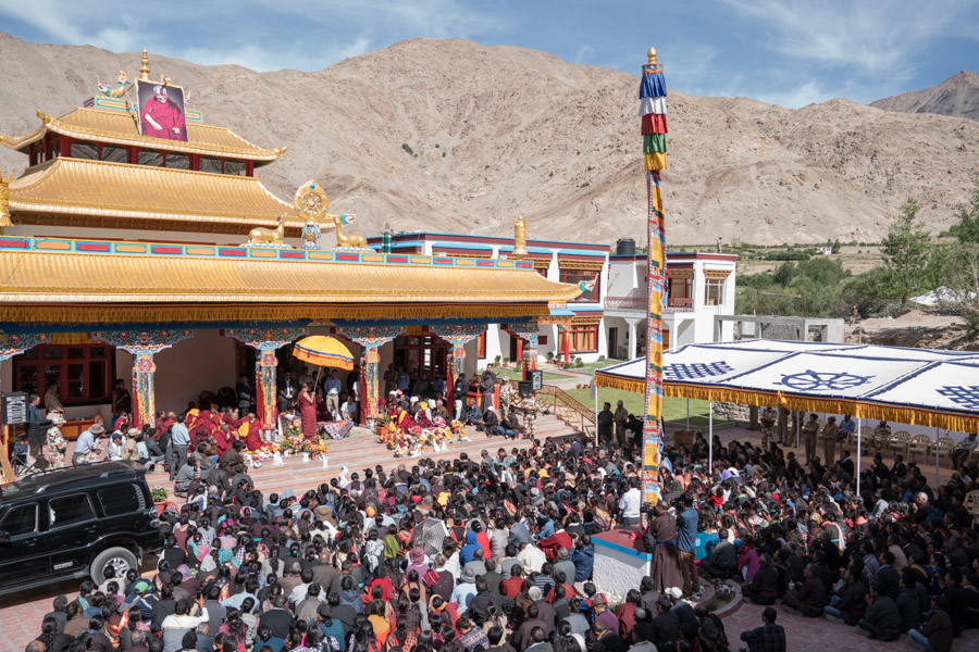His Holiness the Dalai Lama addressing members of the public gathered outside the new assembly hall at Ngagyur Dragthok Monastery in Ladakh, J&K, India on August 5, 2016. Photo/Tenzin Choejor/OHHDL