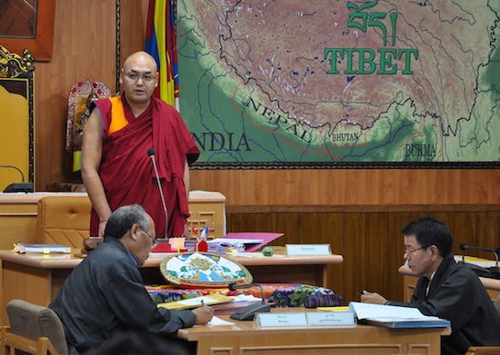 Speaker Khenpo SOnam tenphel delivering the concluding remarks of the second session of the 16rth Tibetan Parliament, 29 September 2016.