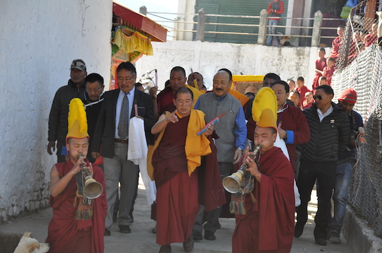 Home Kalon Mr Sonam Topgyal Khorlatsang and Shri R K Khrimey with the participants of the Tawang Yatra.