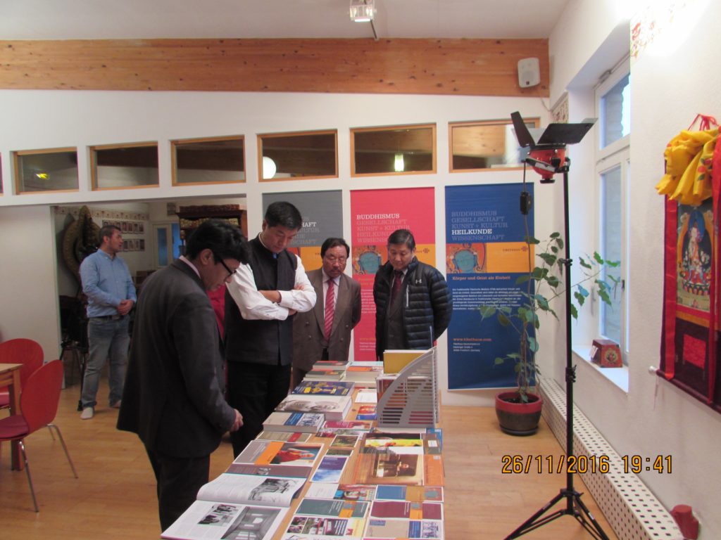 SIkyong Dr Lobsang Sangay with DIIR Secretary Sonam Norbu Dagpo and Representative Ngodup Dorjee at Tibet House, Frankfurt.