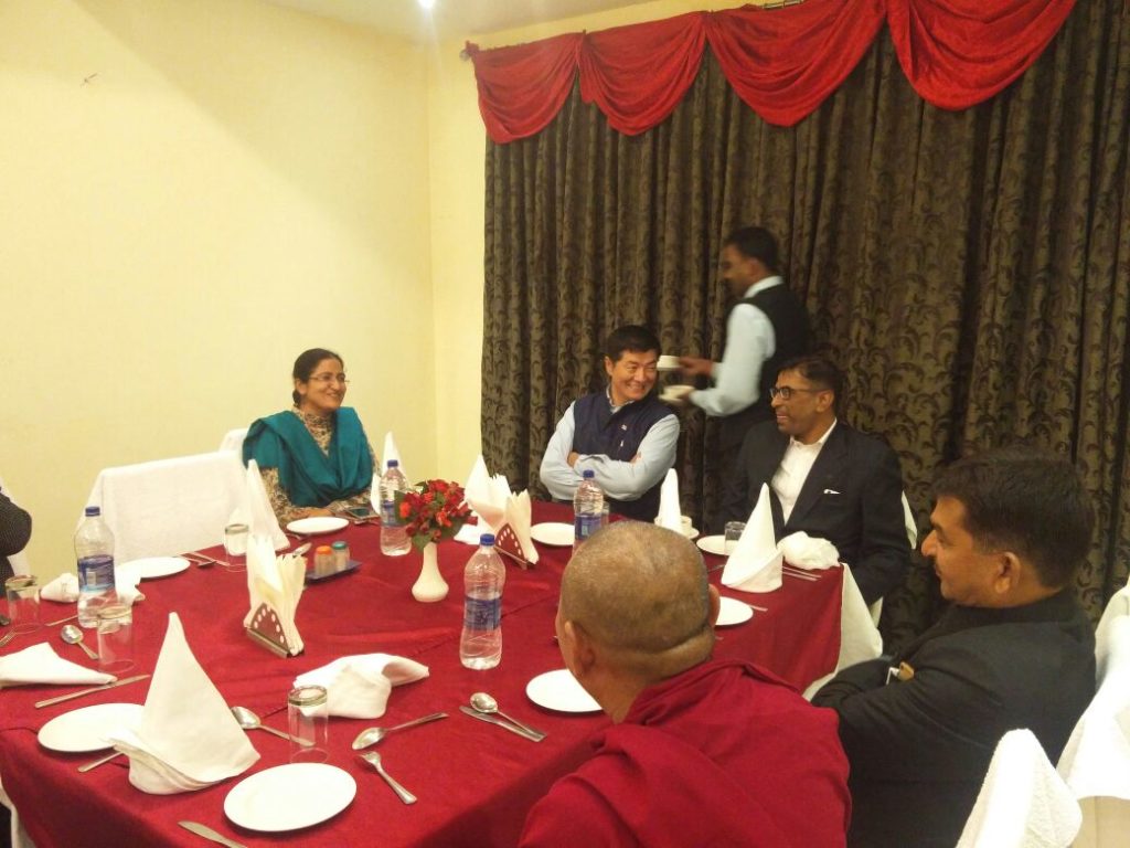 SIkyong meeting the DM and SSP of Gaya city over dinner.