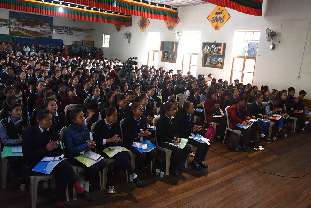 Students participating the leadership workshop.