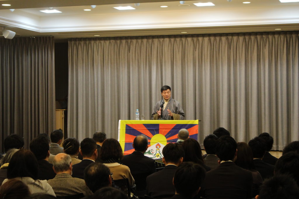 Sikyong Dr. Lobsang Sangay giving a public talk onTibet organised by Fire Under the Snow in Osaka, Japan, on 15 Feb 2017