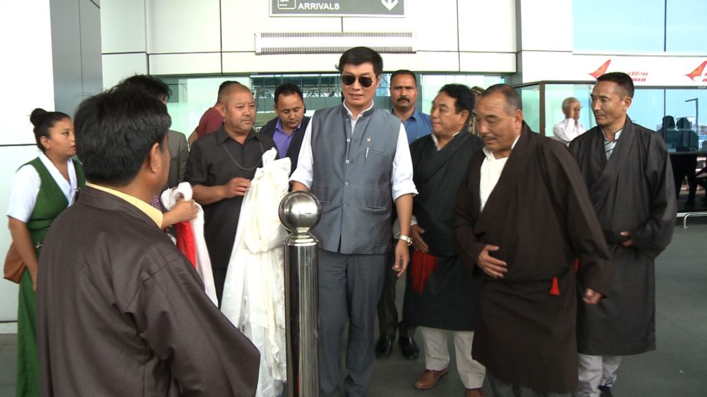 Sikyong being welcomed at the airport by the settlement officer, THF officials and representatives of Tibetan NGOs, 30 March 2017.