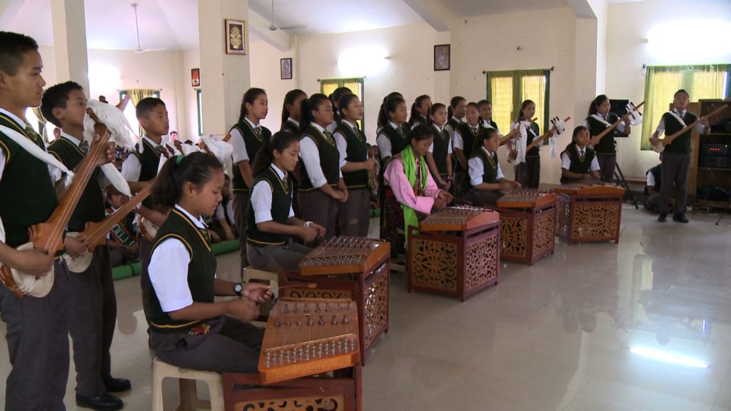 Students performing a song to honour Sikyong's visit to the school, 30 March 2017.