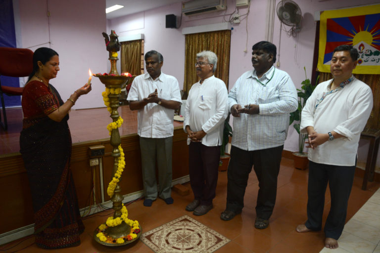Ms Asha Reddy, a long time supporter of Tibet lighting a ceremonial lamp to inaugurate the fourth Thank You India Program being held in Chennai.