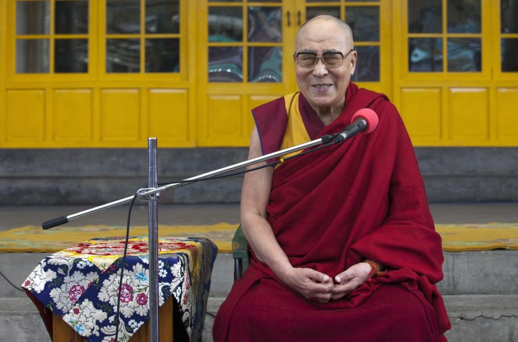 thequint_2017-03_0c4790d6-e1d2-49b1-9746-6ae0b8b97f0f_India_Dalai_Lama_Australia_Cricket__quintillion_webfeeds_1