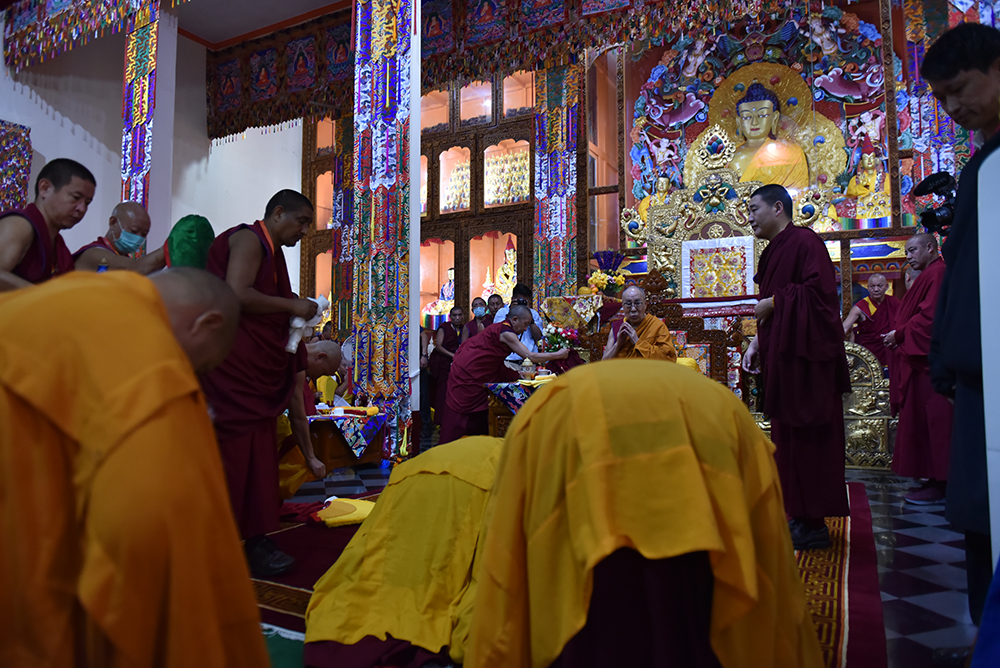 His Holiness the Dalai Lama presiding over the ceremony at Gaden Lache. Photo/ Tenzin Jigme