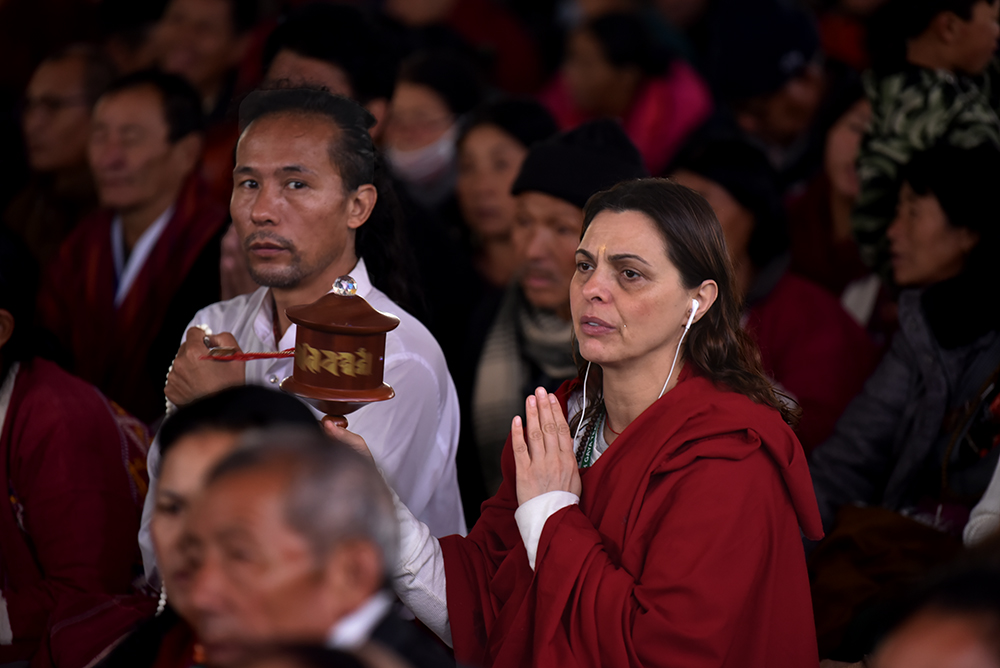 Members in the audience listening to His Holiness the Dalai Lama at the Kalachakra Ground in Bodhgaya. Photo/ Pasang Dhondup/ CTA
