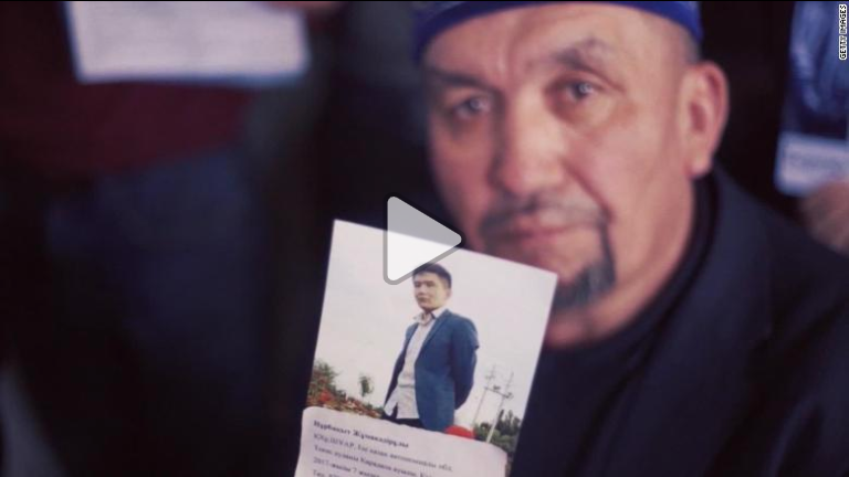 Beijing (CNN)Uyghur poet Aziz Isa Elkun fled China's far western Xinjiang region more than 20 years ago.