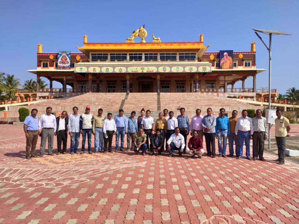 The group with Settlement Office Secretary and Accountant at the courtyard of Gaden Jangtse Monastery. Photo/ ITCO, Delhi
