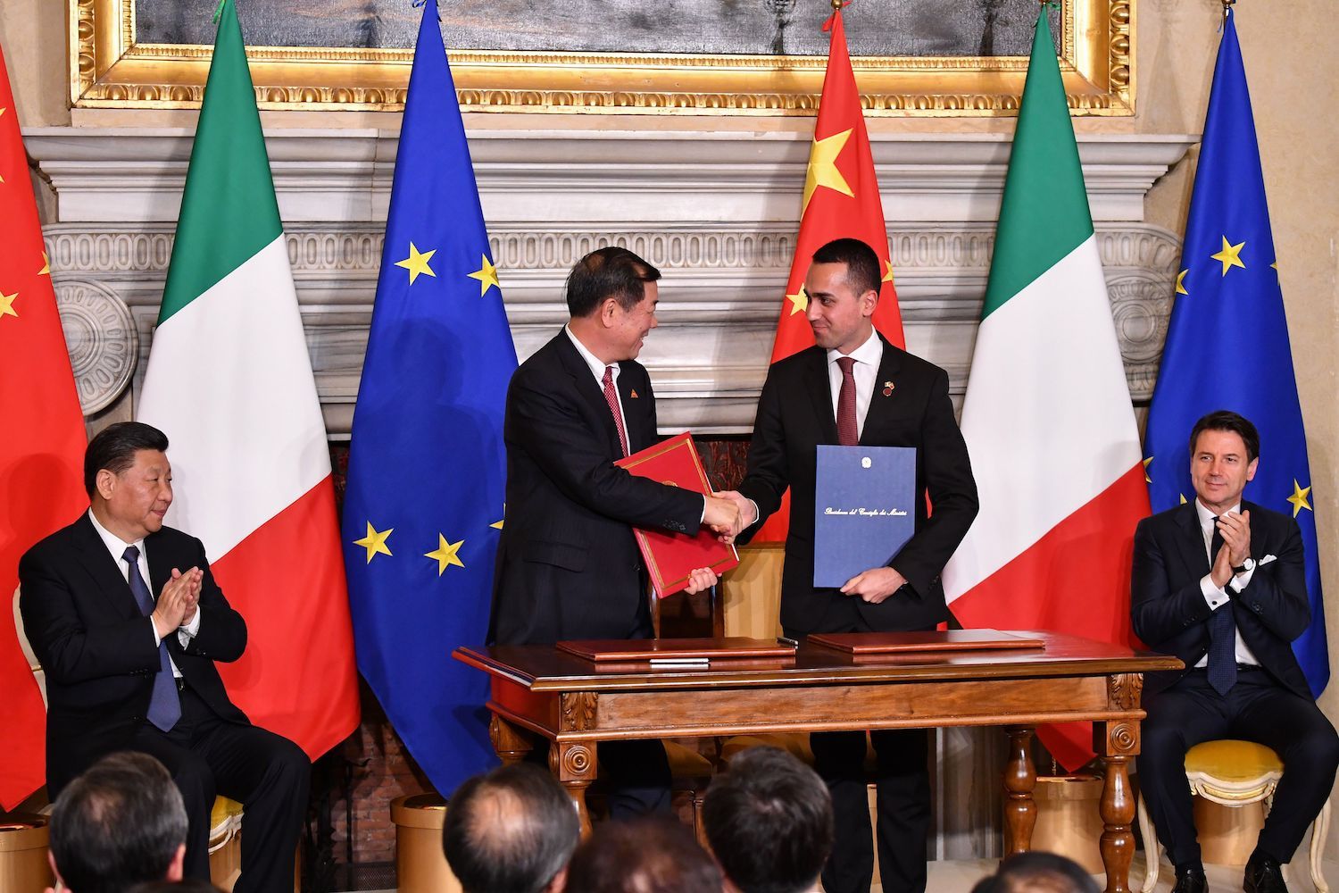 Китайское инициативы. Внешняя политика Китая. Италия и КНР. Национальные проекты Китая. Китайцы в Италии.