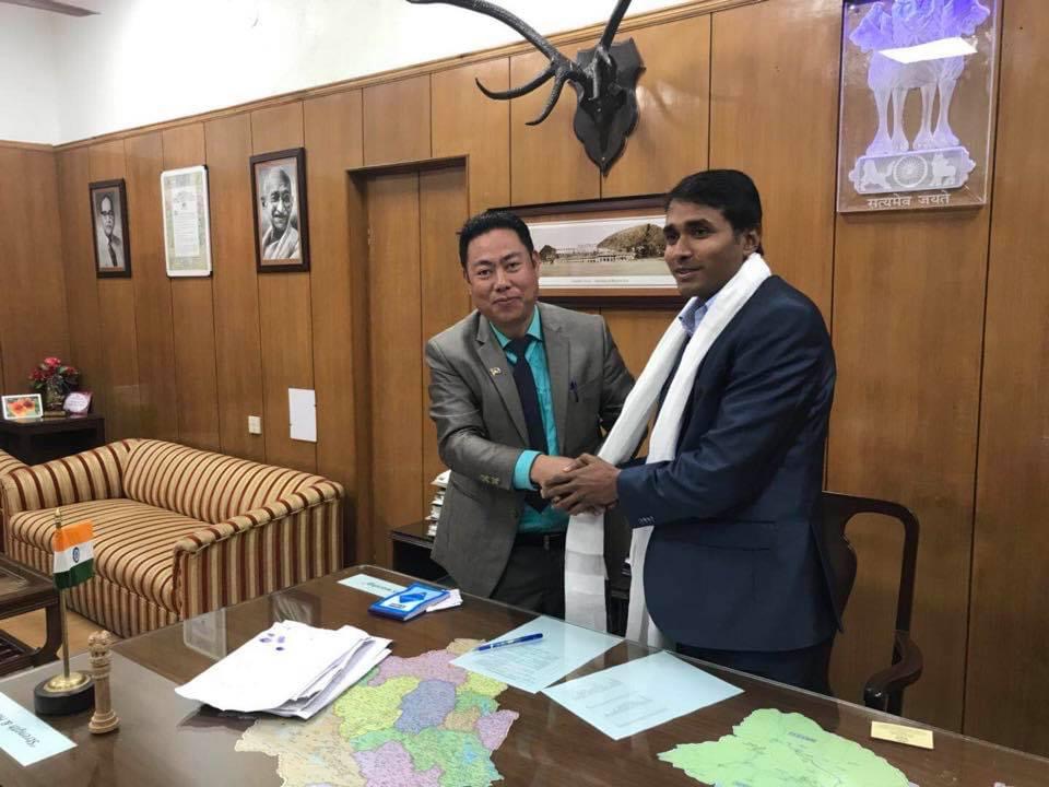 Mr Rabten Tsering meeting with Deputy Commissioner (D.C) Chamba Shri Harikesh Meena on 21st March 2018.