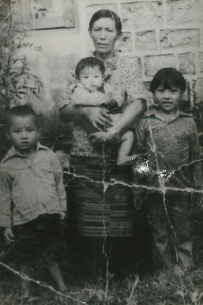 Mrs. Chime Tseyang(left) with her mother and siblings. 