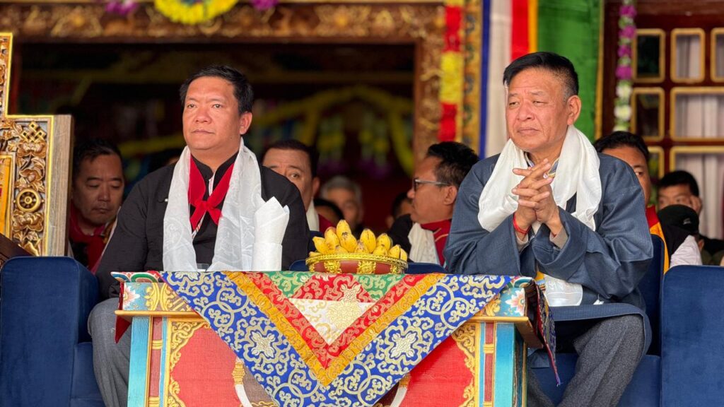 Sikyong Penpa Tsering Joins Inauguration of New Assembly Hall at Thubchog Gatsel Ling Monastery